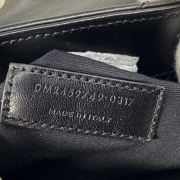 Saint Laurent Medium Monogram Loulou Leather Bag - Picture 7 of 7